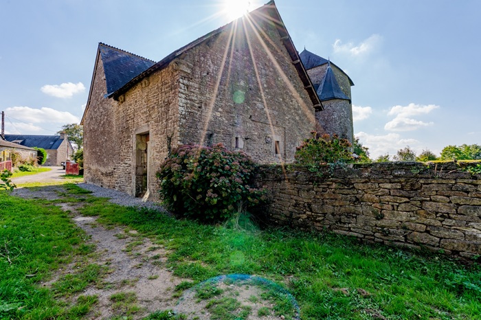 achat vente Authentique Manoir a vendre  restauré , dépendances, puits Josselin  à 10 mn, Ploërmel à 15 mn, TGV à 40 mn (Vannes) MORBIHAN BRETAGNE