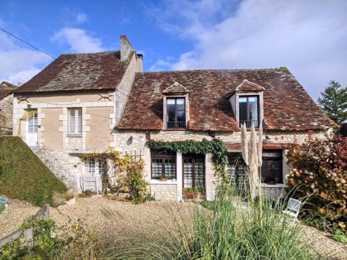 achat vente Maison ancienne a vendre  , gîtes, piscine Le Grand Pressigny , dans un hameau INDRE ET LOIRE CENTRE