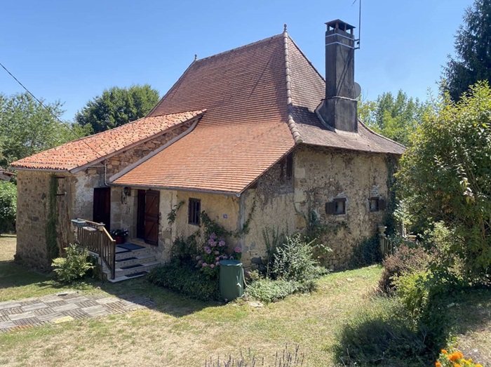 achat vente Demeure en pierre de caractère a vendre  restaurée , dépendances Terrou , au calme sans être isolée, dans un hameau tranquille  LOT MIDI PYRENEES