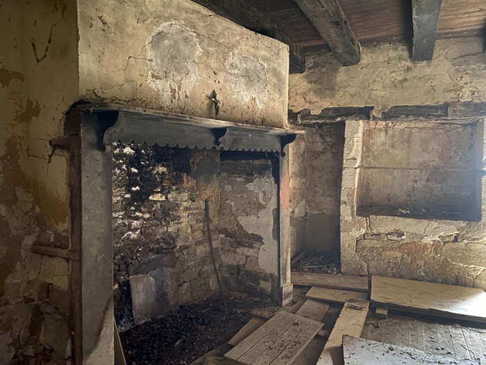 achat vente Maisons anciennes de village a vendre  à restaurer , dépendance Cressensac-Sarrazac , 5 minutes des commerces LOT MIDI PYRENEES