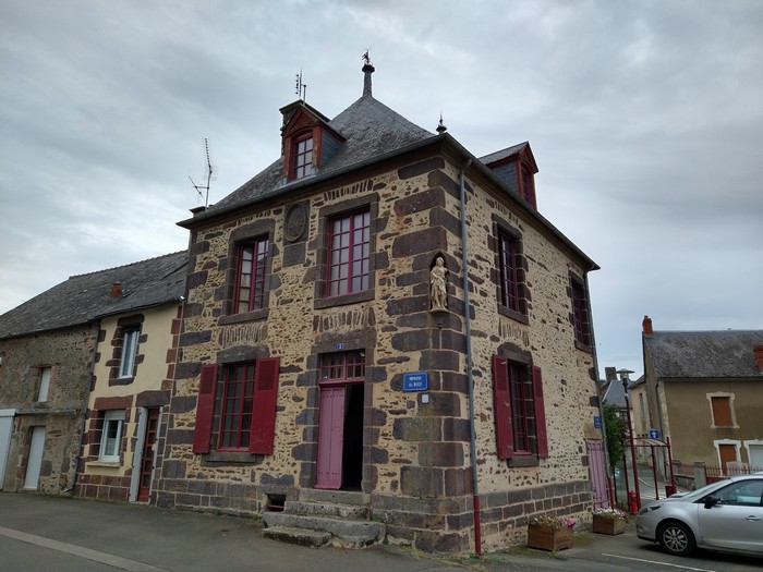 achat vente Maison de Maître a vendre  en parfait état , dépendance Fresnay-sur-Sarthe  (TGV) à 15 mn, 2h20 Paris SARTHE PAYS DE LA LOIRE