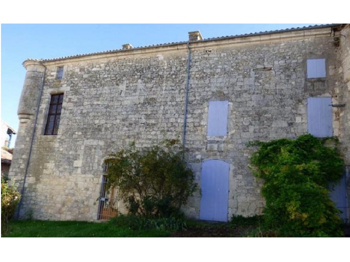achat vente Château a vendre  entièrement restauré  Dans un petit village fortifié  LOT ET GARONNE AQUITAINE