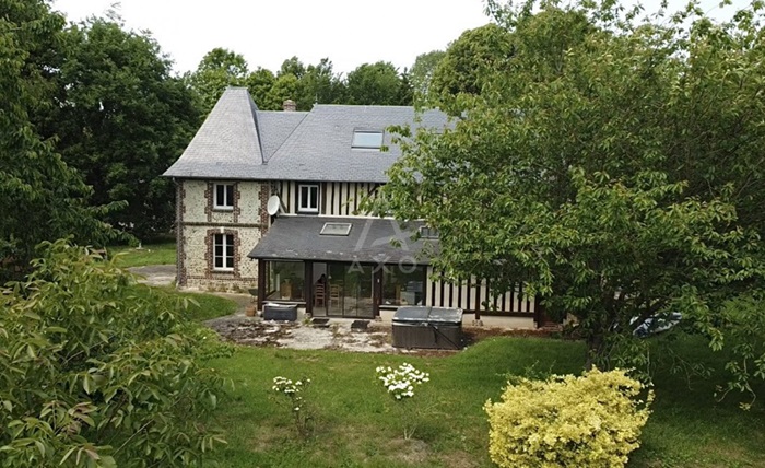 achat vente Maison de Maître a vendre  , dépendances Orbec , nichée dans un écrin de verdure CALVADOS NORMANDIE