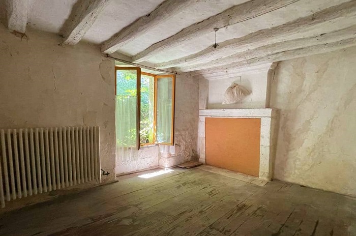 achat vente Maison Ancienne en pierre de Cherré a vendre  à restaurer  Verneil-le-Chétif ,  2h15 Paris SARTHE PAYS DE LA LOIRE