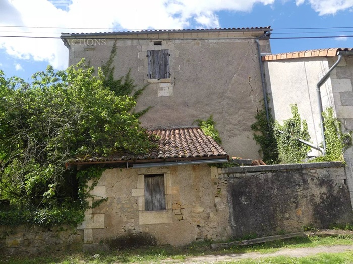 achat vente Maison de village a vendre  en pierre , dépendance Condat-sur-Trincou  DORDOGNE AQUITAINE