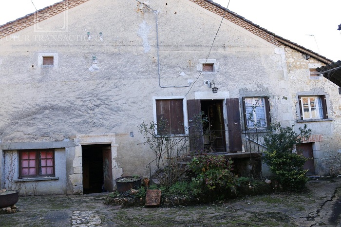 achat vente Maison ancienne a vendre  en pierres , dépendances Saint-Front la Rivière  DORDOGNE AQUITAINE