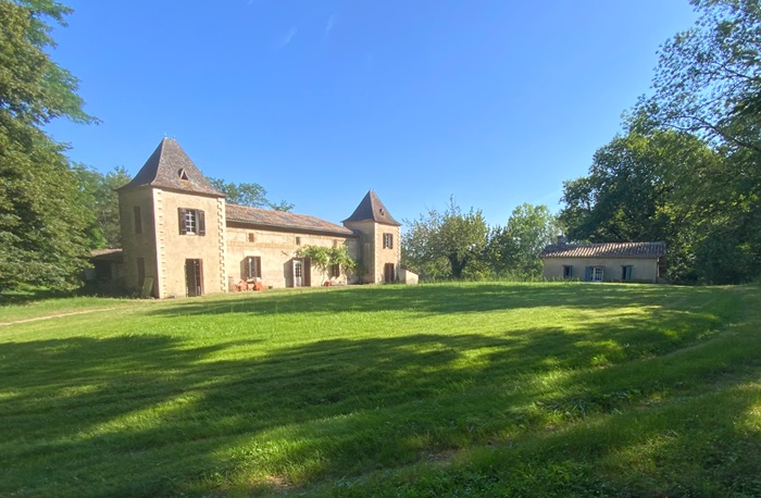 achat vente Maison de Maître a vendre  à restaurer , dépendances, 2nde maison Monts du Marmandais  LOT ET GARONNE AQUITAINE