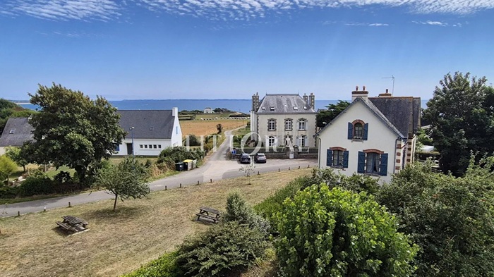 achat vente Villa balnéaire a vendre  , dépendance, studio indépendant Clohars-Carnoët , sur un coteau, surplombant l'océan FINISTERE BRETAGNE