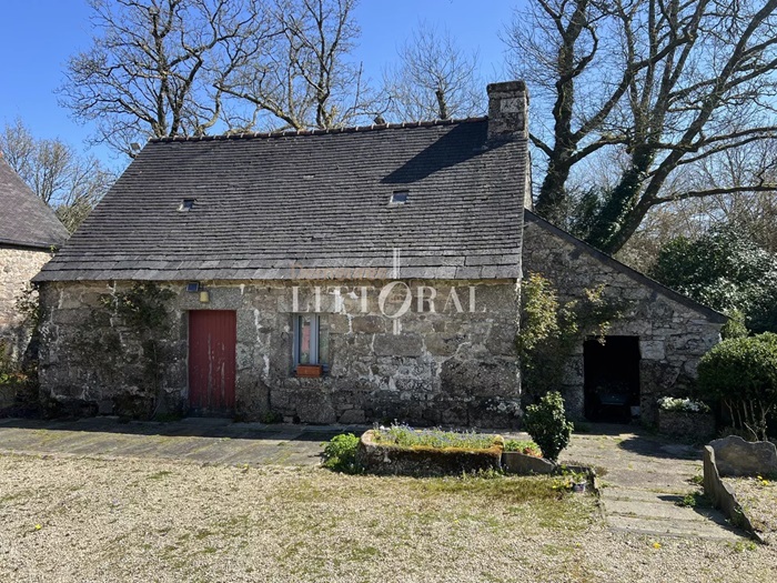 achat vente manoir a vendre  ISMH , dépendances Guingamp , à proximité, au coeur de son domaine COTES D'ARMOR BRETAGNE