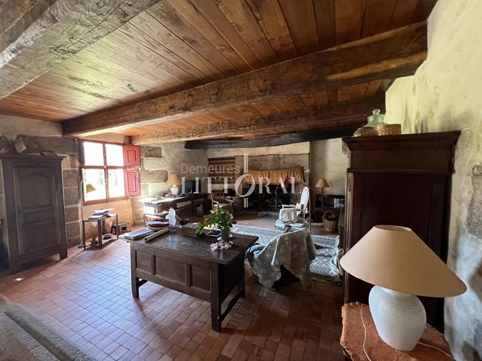 achat vente manoir a vendre  ISMH , dépendances Guingamp , à proximité, au coeur de son domaine COTES D'ARMOR BRETAGNE