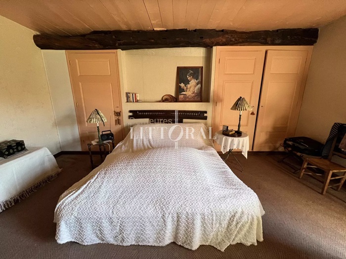 achat vente manoir a vendre  ISMH , dépendances Guingamp , à proximité, au coeur de son domaine COTES D'ARMOR BRETAGNE