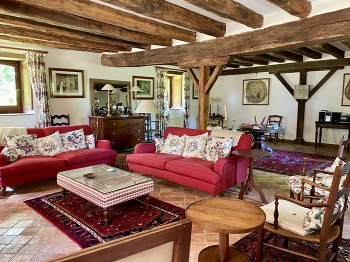 achat vente Authentique Longère  a vendre  , dépendances, gîte Ardentes , à quelques minutes, au cœur du Berry INDRE CENTRE