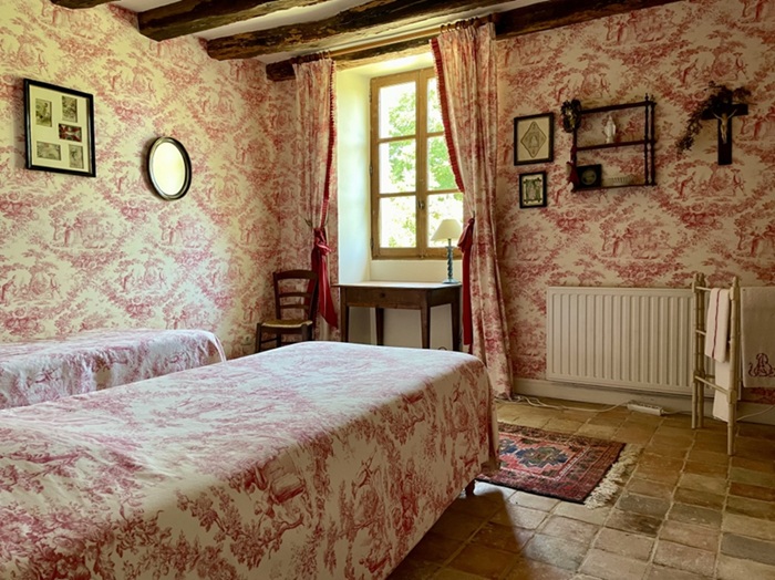 achat vente Authentique Longère  a vendre  , dépendances, gîte Ardentes , à quelques minutes, au cœur du Berry INDRE CENTRE