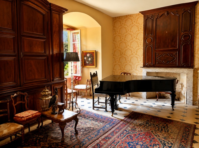 achat vente Ancienne Abbaye Cistercienne a vendre  ISMH , dépendances Indre , à 10 mn ville avec commerces, campagne berrichonne INDRE CENTRE