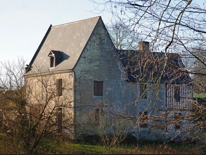achat vente Prieuré de Croix Val a vendre  classé Monument Historique , dépendances Ternay , à 30 mn de Tours et de Vendôme LOIRE ET CHER CENTRE