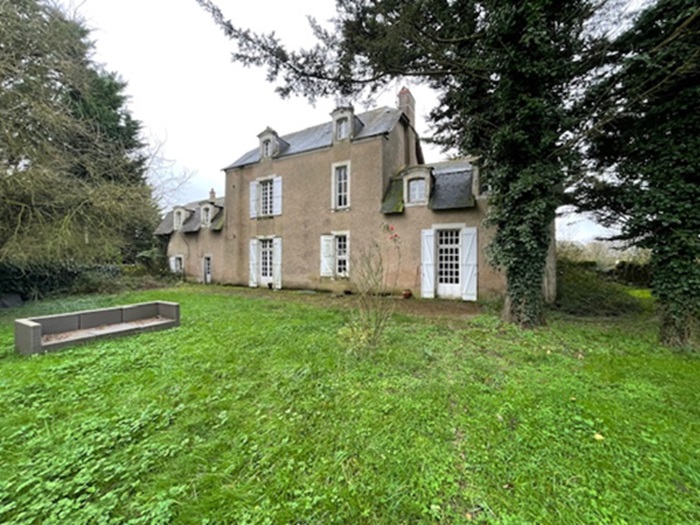 achat vente Gentilhommière a vendre  à restaurer , dépendance, longère Angers , à 40 km, à 1km d'un bourg et de sa gare SNCF LOIRE ATLANTIQUE PAYS DE LA LOIRE