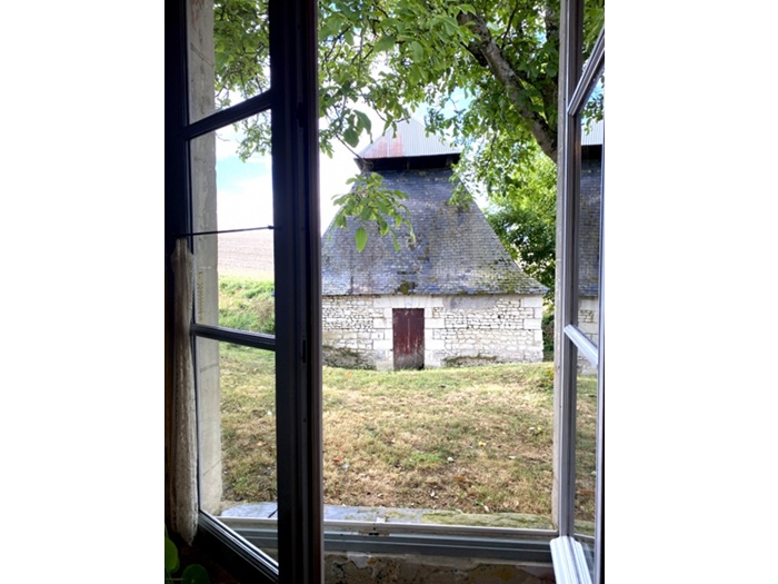 achat vente Demeure de caratère a vendre  avec lavoir XVIIIème ISMH , grand auvent Richelieu , à 10 km, environnement calme et sans voisins INDRE ET LOIRE CENTRE