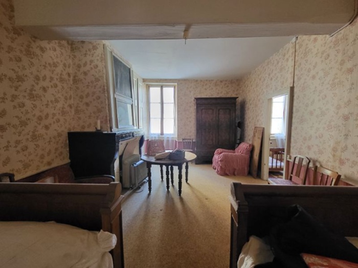 achat vente Demeure de Caractère a vendre  , dépendances Moulins-Engilbert , à proximité, centre historique NIEVRE BOURGOGNE