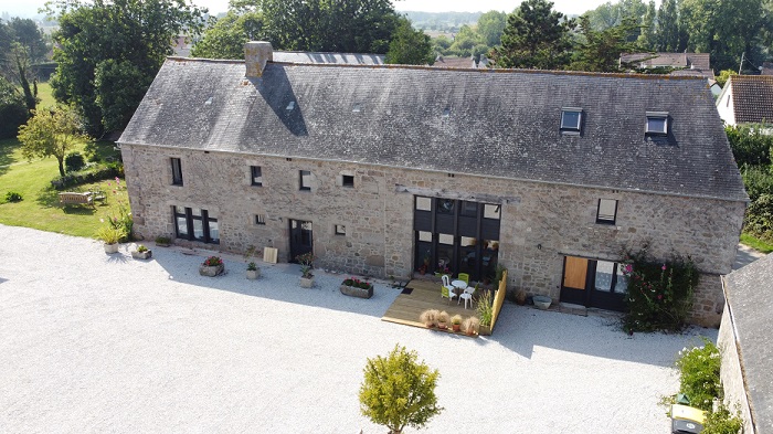 achat vente Ancien manoir a vendre  , dépendances, gîte Réville , à 500 m de la plage MANCHE NORMANDIE