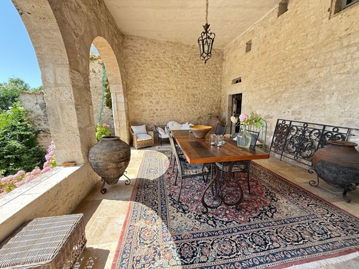 achat vente Demeure de caractère a vendre  en parfait état , piscine Castelnau-Montratier , en bordure d'un charmant village bastide, 1h15 aéroport et LOT MIDI PYRENEES