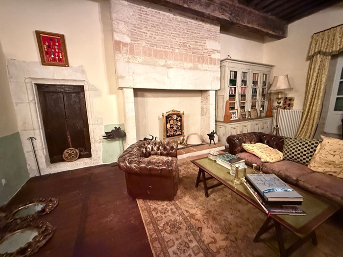 achat vente Demeure de caractère a vendre  en parfait état , piscine Castelnau-Montratier , en bordure d'un charmant village bastide, 1h15 aéroport et LOT MIDI PYRENEES