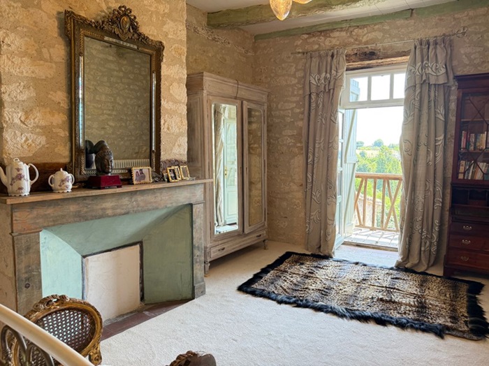 achat vente Demeure de caractère a vendre  en parfait état , piscine Castelnau-Montratier , en bordure d'un charmant village bastide, 1h15 aéroport et LOT MIDI PYRENEES