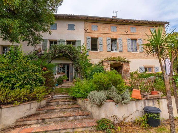 achat vente Maison de caractère a vendre  restaurée , garage, appartement indépendant, puits Beaumont de Lomagne , à proximité, dans un village, 55 mn aéroport Blagnac TARN ET GARONNE MIDI PYRENEES