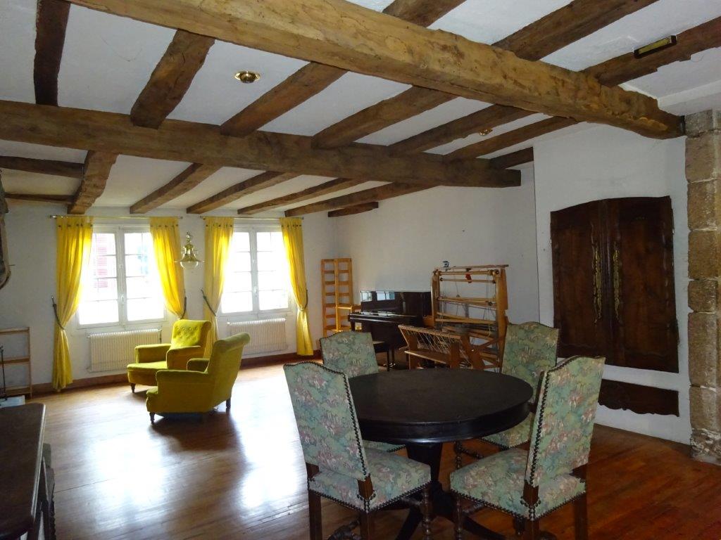achat vente Maison a vendre  à Pondalez  Morlaix , dans le centre historique FINISTERE BRETAGNE
