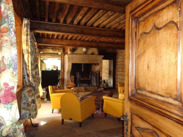 achat vente Propriété rustique a vendre  , dépendances, maison de gardiens Châtillon sur Chalaronne , à 50 mn de Lyon AIN RHONE ALPES