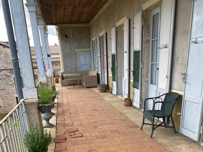 achat vente Maison de Maître a vendre  , dépendances, maison de gardien Lugny , à 30mn TGV (Mâcon), 1h15 de Lyon et 2h de Genève SAONE ET LOIRE RHONE ALPES