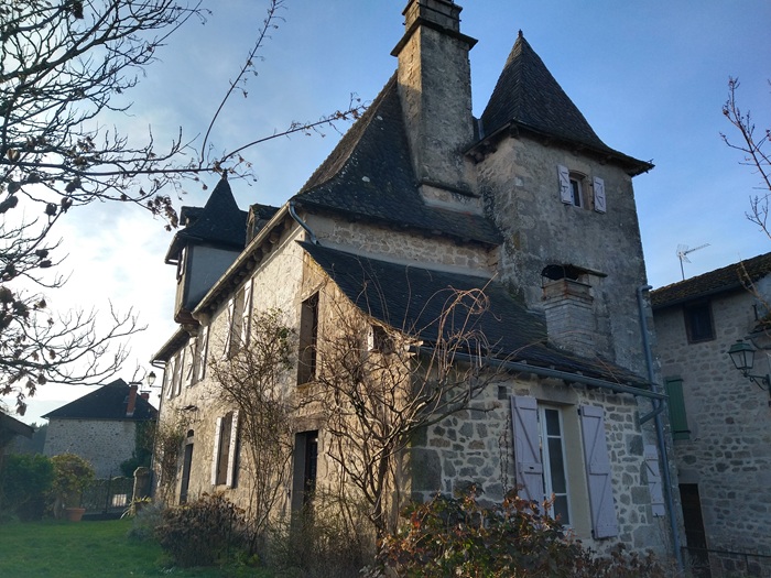 achat vente Demeure de Caractère a vendre  en très bon état , dépendance, puits Argentat-sur-Dordogne , à 20 mn, 30 mn Aurillac CORREZE LIMOUSIN