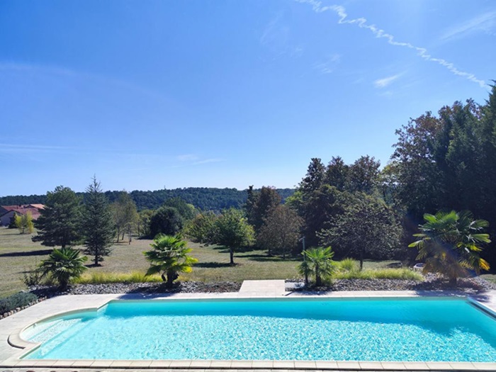 achat vente Corps de Ferme a vendre  , dépendances, piscine Périgueux , à 15 minutes DORDOGNE AQUITAINE
