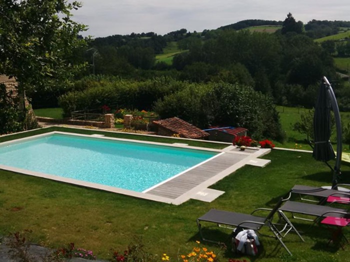 achat vente Ancien Corps de Ferme a vendre  , dépendances, piscine Essertines en Donzy , 20 mn de la A 89 et 1 h de Lyon RHONE RHONE ALPES