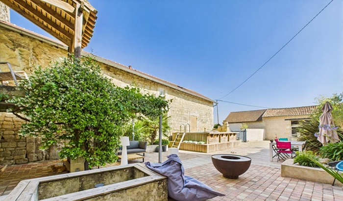 achat vente Authentique Maison ancienne a vendre  , dépendances Beaumont Saint Cyr , à quelques mn du Futuroscope VIENNE POITOU CHARENTES