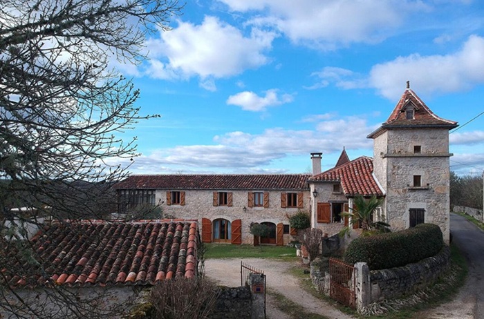 achat vente Demeure de caractère a vendre  avec pigeonnier , dépendances, piscine Lalbenque , à 10 mn LOT MIDI PYRENEES