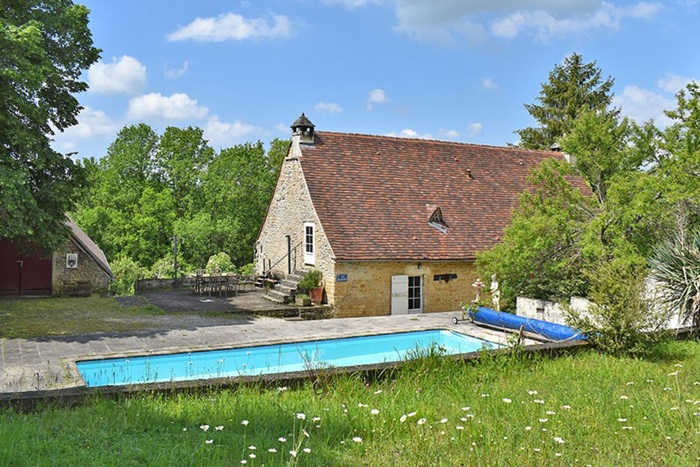 achat vente Ancien Corps de ferme a vendre  , dépendance, piscine La Chapelle-Aubareil , 11 kms Montignac Lascaux, 18 kms Sarlat DORDOGNE AQUITAINE