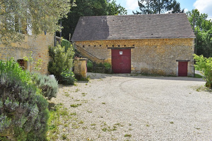 achat vente Ancien Corps de ferme a vendre  , dépendance, piscine La Chapelle-Aubareil , 11 kms Montignac Lascaux, 18 kms Sarlat DORDOGNE AQUITAINE