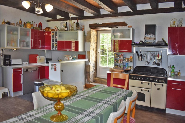 achat vente Ancien Corps de ferme a vendre  , dépendance, piscine La Chapelle-Aubareil , 11 kms Montignac Lascaux, 18 kms Sarlat DORDOGNE AQUITAINE