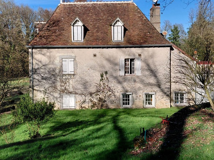 achat vente Ancienne Moulin a vendre  restauré , dépendances, grande mare Châtillon-sur-Indre , dans un écrin de verdure INDRE CENTRE