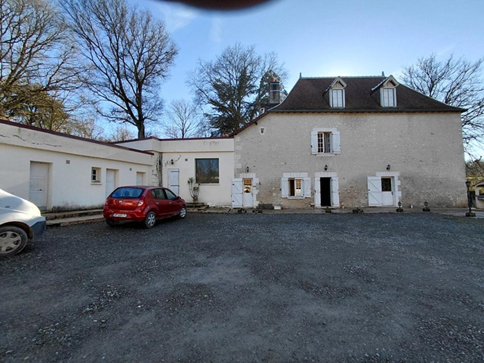 achat vente Ancienne Moulin a vendre  restauré , dépendances, grande mare Châtillon-sur-Indre , dans un écrin de verdure INDRE CENTRE