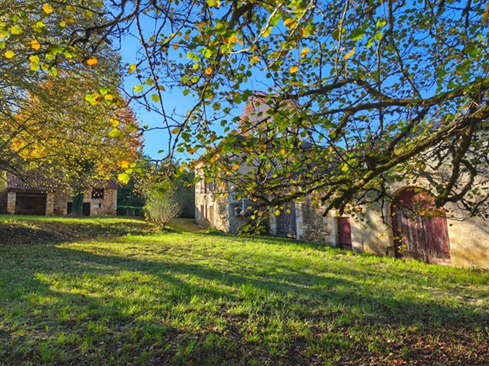 achat vente Demeure de Caractère a vendre  , dépendances Vergt , en campagne, au calme DORDOGNE AQUITAINE