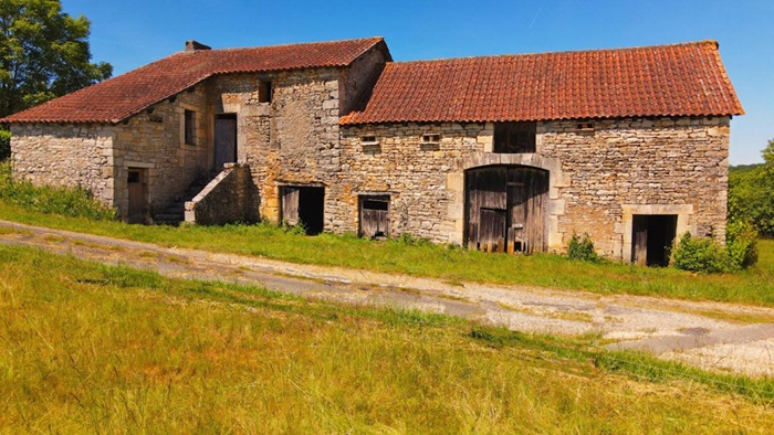 achat vente Hameau a vendre  de maisons anciennes en pierre , dépendances, four à pain Saint-Germain-des-Prés ,  dans la campagne au calme DORDOGNE AQUITAINE