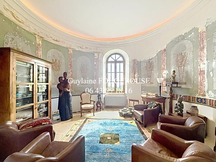 achat vente Partie de Château a vendre  , dépendances, grande mare Ambert , à 30 mn, 1h30 de Lyon PUY DE DOME AUVERGNE