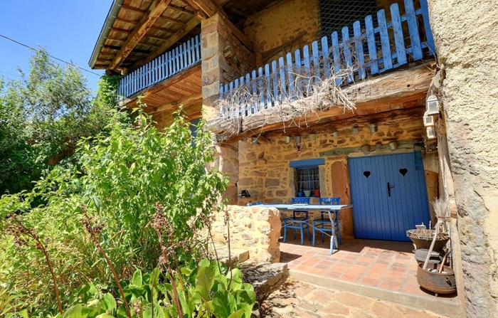 achat vente Maison en pierre a vendre  à finir de restaurer , dépendances Tramayes , au coeur d'un hameau paisible, environnement calme et prés SAONE ET LOIRE BOURGOGNE