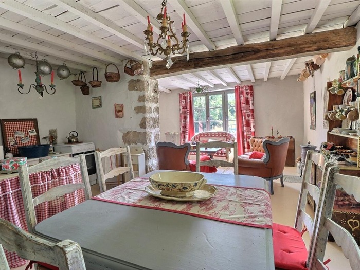achat vente Maison en pierre a vendre  à finir de restaurer , dépendances Tramayes , au coeur d'un hameau paisible, environnement calme et prés SAONE ET LOIRE BOURGOGNE