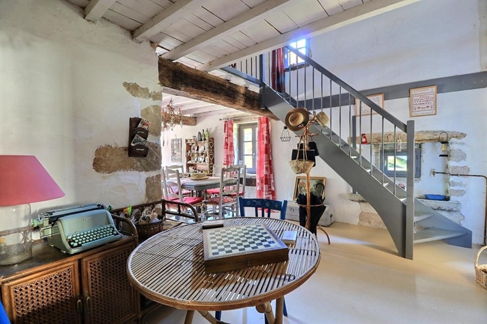 achat vente Maison en pierre a vendre  à finir de restaurer , dépendances Tramayes , au coeur d'un hameau paisible, environnement calme et prés SAONE ET LOIRE BOURGOGNE
