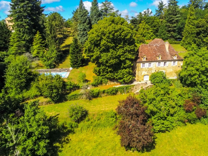 achat vente Maison rustique a vendre  en pierre , dépendances, piscine Figeac  LOT MIDI PYRENEES
