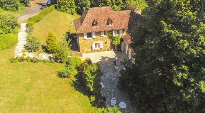 achat vente Maison rustique a vendre  en pierre , dépendances, piscine Figeac  LOT MIDI PYRENEES