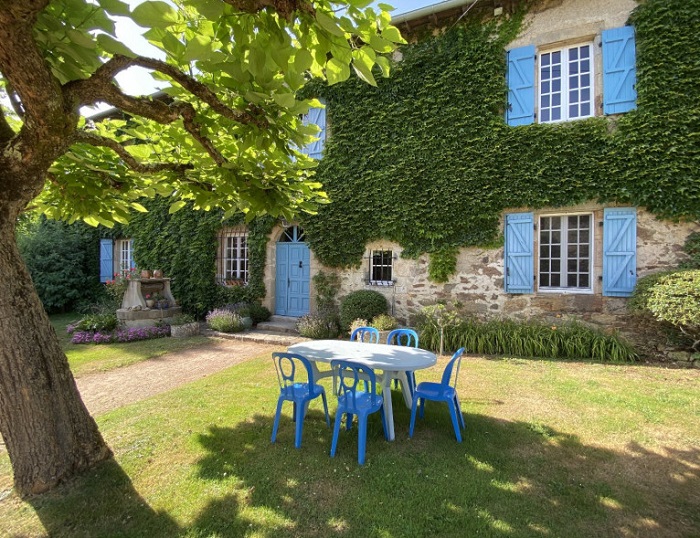 achat vente Manoir rustique a vendre  , dépendance Busserolles  DORDOGNE AQUITAINE