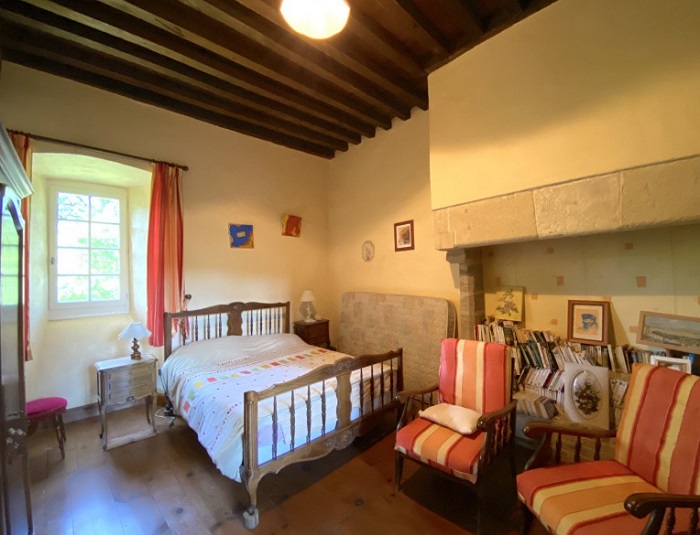 achat vente Manoir rustique a vendre  , dépendance Busserolles  DORDOGNE AQUITAINE